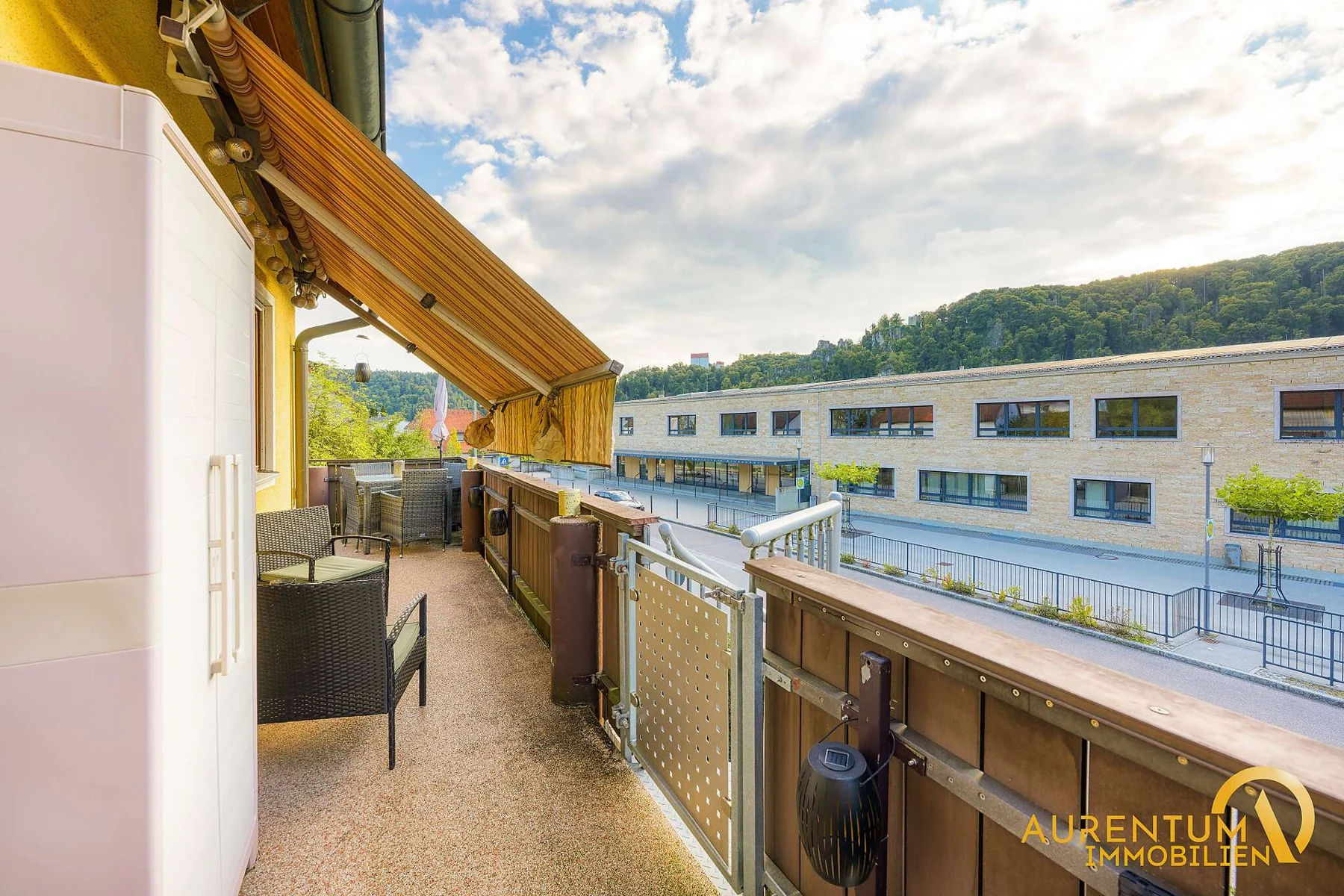 Balkon der Obergeschosswohnung